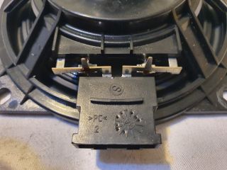 bontott VW GOLF V Bal első Hangszóró