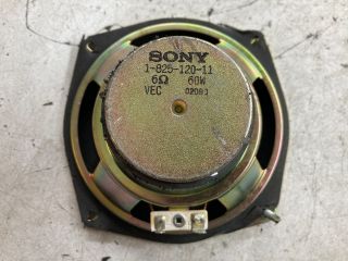 bontott VW GOLF V Bal első Hangszóró