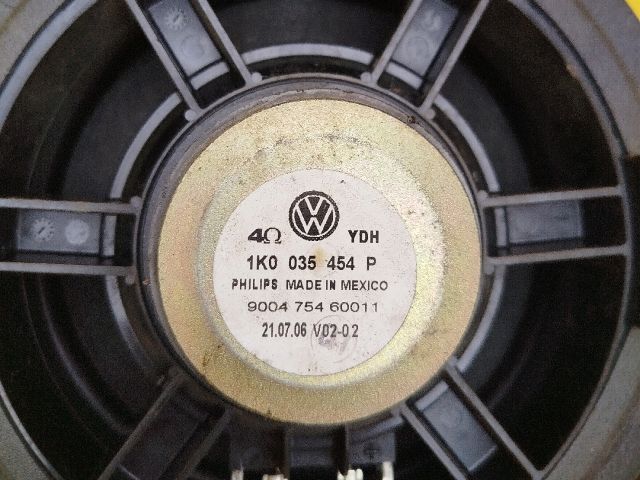 bontott VW GOLF V Bal első Hangszóró