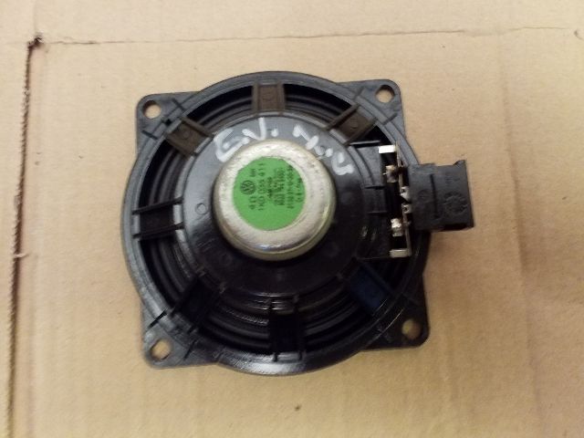 bontott VW GOLF V Bal első Hangszóró