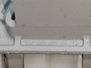 bontott VW GOLF V Bal első Kapaszkodó (Felső)