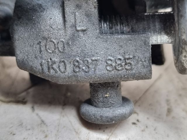 bontott VW GOLF V Bal első Külső Kilincs