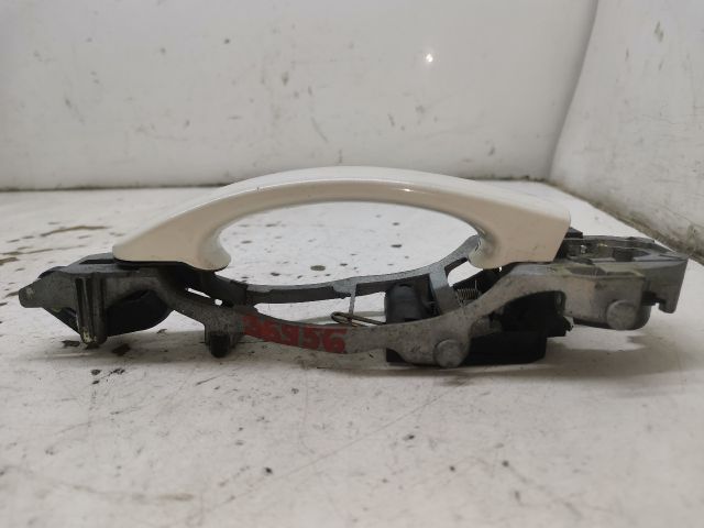 bontott VW GOLF V Bal első Külső Kilincs