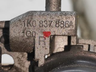 bontott VW GOLF V Bal első Külső Kilincs