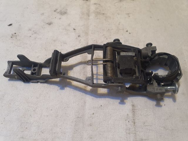 bontott VW GOLF V Bal első Külső Kilincsfészek