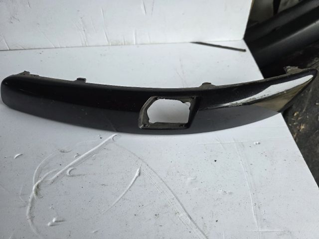 bontott VW GOLF V Bal első Lökhárító Díszléc