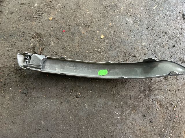 bontott VW GOLF V Bal első Lökhárító Díszléc