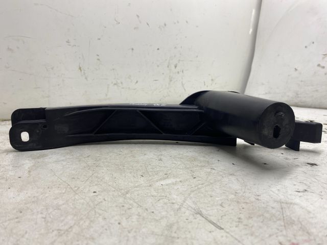 bontott VW GOLF V Bal első Lökhárító Tartó (Műanyag)