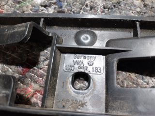 bontott VW GOLF V Bal első Lökhárító Tartó (Műanyag)