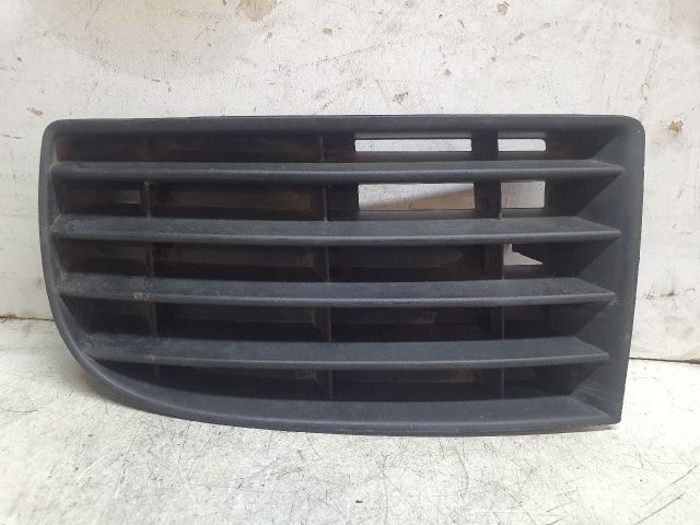 bontott VW GOLF V Bal első Lökhárító Vakborítás