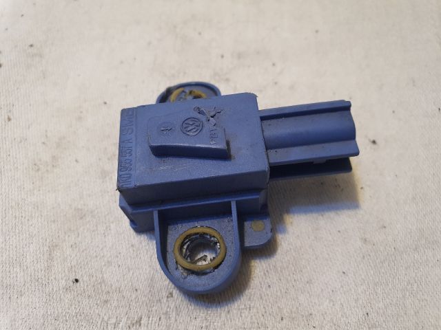 bontott VW GOLF V Bal első Oldal Ütközés Érzékelő