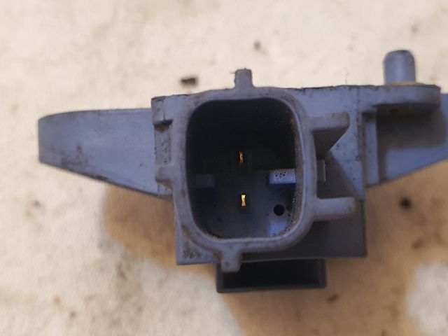 bontott VW GOLF V Bal első Oldal Ütközés Érzékelő