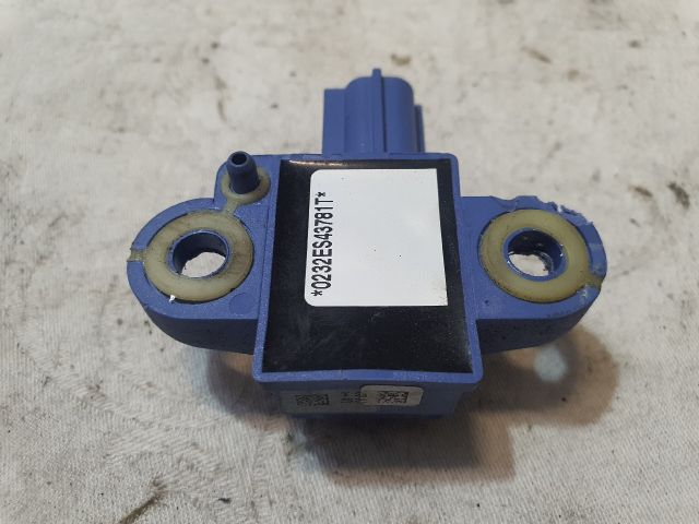 bontott VW GOLF V Bal első Oldal Ütközés Érzékelő