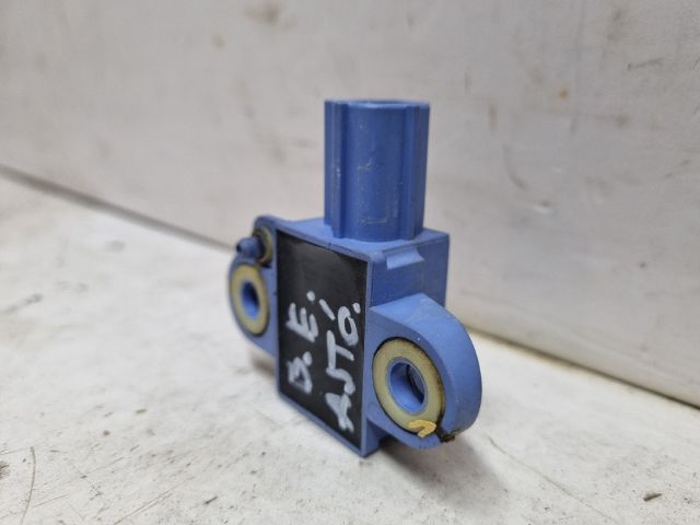 bontott VW GOLF V Bal első Oldal Ütközés Érzékelő