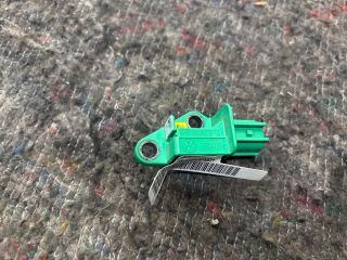 bontott VW GOLF V Bal első Oldal Ütközés Érzékelő