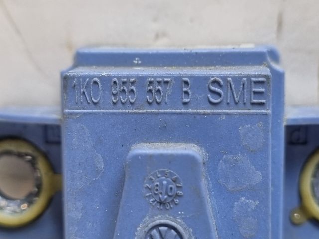 bontott VW GOLF V Bal első Oldal Ütközés Érzékelő