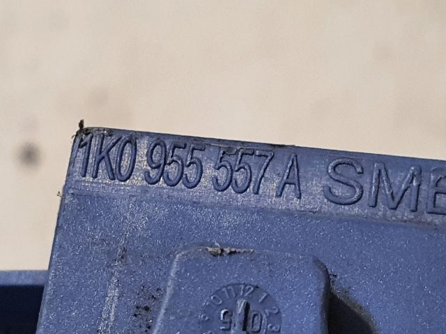 bontott VW GOLF V Bal első Oldal Ütközés Érzékelő