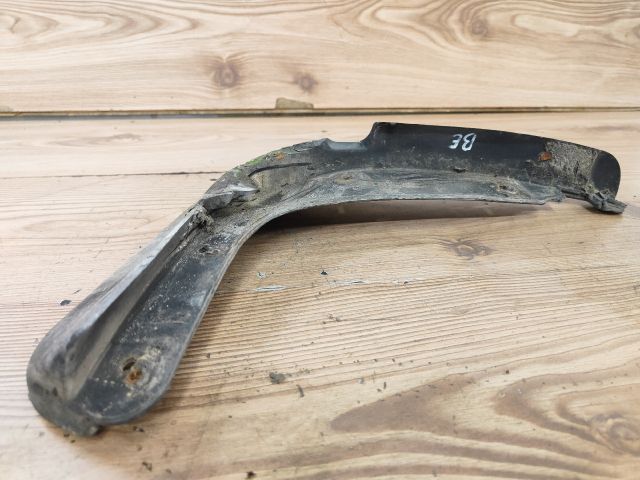 bontott VW GOLF V Bal első Sárvédő Gumi