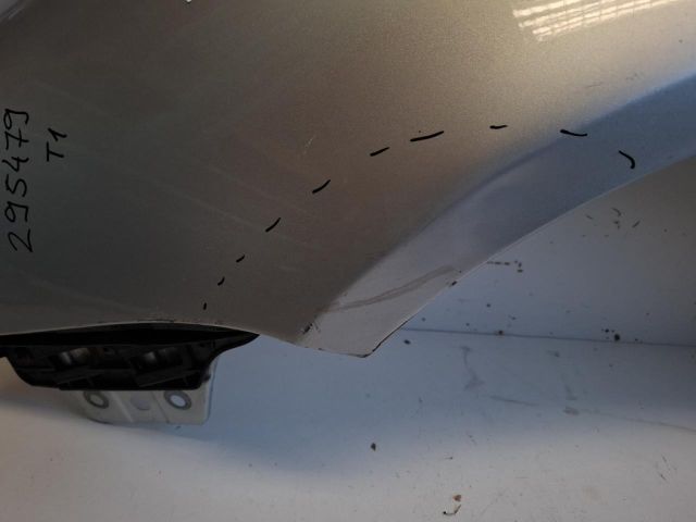 bontott VW GOLF V Bal első Sárvédő