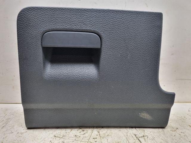 bontott VW GOLF V Bal első Tároló Rekesz