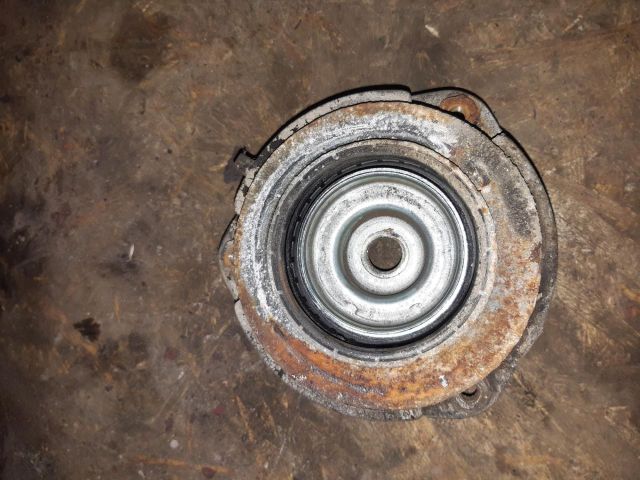 bontott VW GOLF V Bal első Toronycsapágy