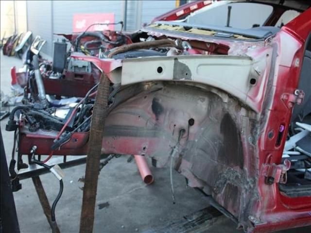 bontott VW GOLF V Bal első Ütközéscsillapító