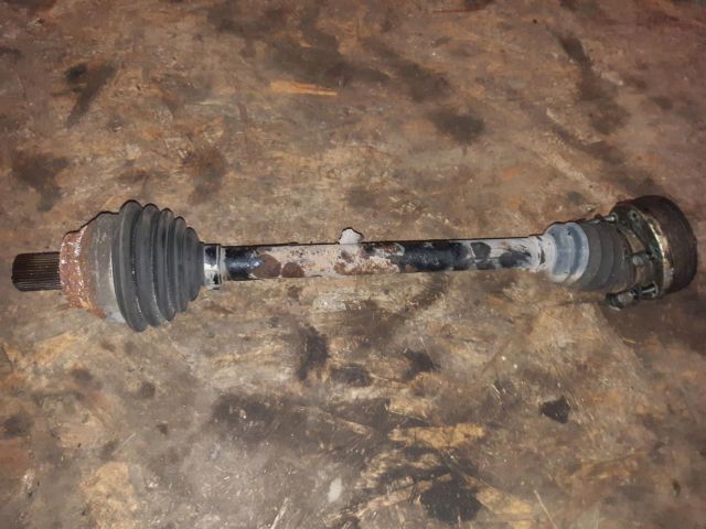 bontott VW GOLF V Bal Féltengely