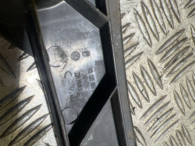 bontott VW GOLF V Bal Fényszóró Tartó