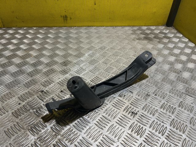 bontott VW GOLF V Bal Fényszóró Tartó