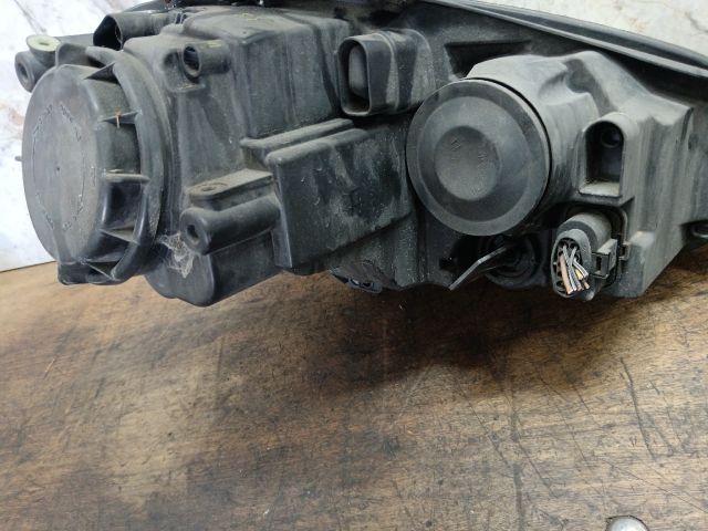 bontott VW GOLF V Bal Fényszóró