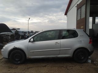 bontott VW GOLF V Bal Fényszóró