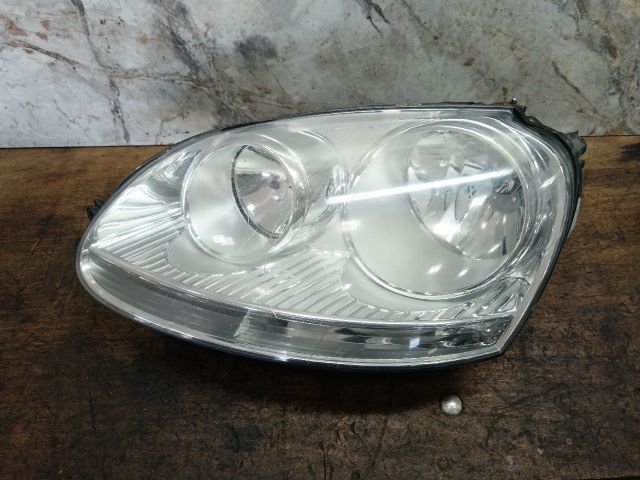 bontott VW GOLF V Bal Fényszóró