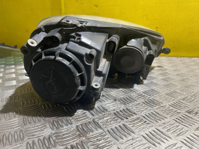 bontott VW GOLF V Bal Fényszóró