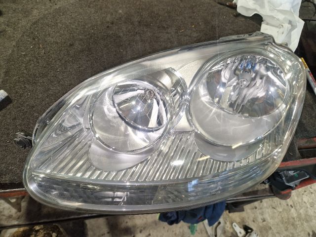 bontott VW GOLF V Bal Fényszóró