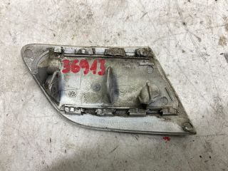 bontott VW GOLF V Bal Fényszórómosó Fedél