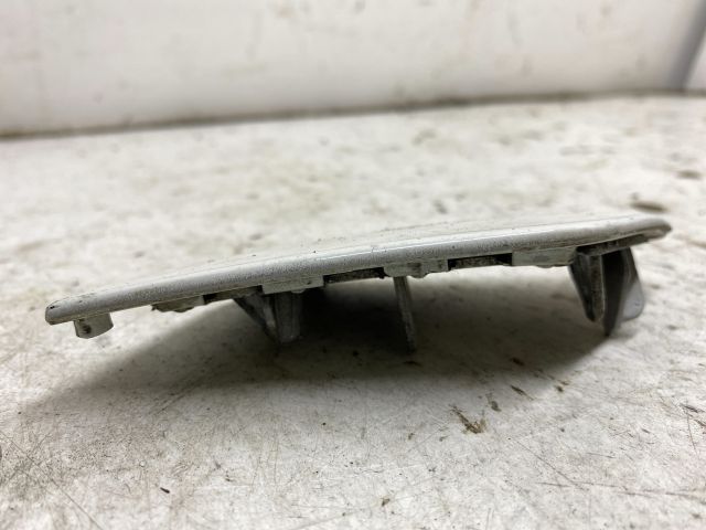 bontott VW GOLF V Bal Fényszórómosó Fedél