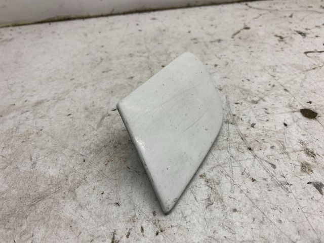 bontott VW GOLF V Bal Fényszórómosó Fedél