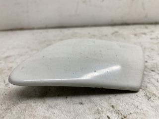 bontott VW GOLF V Bal Fényszórómosó Fedél