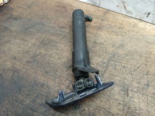 bontott VW GOLF V Bal Fényszórómosó Fúvóka