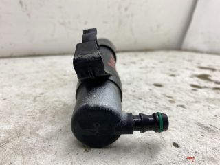 bontott VW GOLF V Bal Fényszórómosó Fúvóka