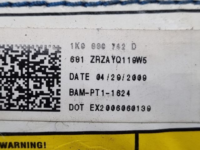 bontott VW GOLF V Bal Függönylégzsák és Oldallégzsák