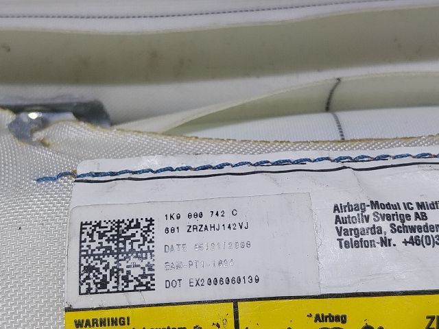 bontott VW GOLF V Bal Függönylégzsák és Oldallégzsák