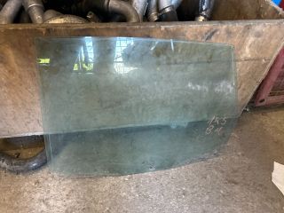 bontott VW GOLF V Bal hátsó Ablak