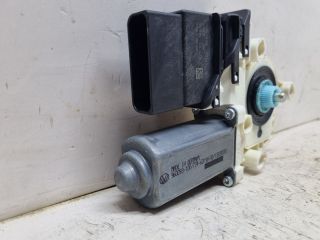 bontott VW GOLF V Bal hátsó Ablakemelő Motor