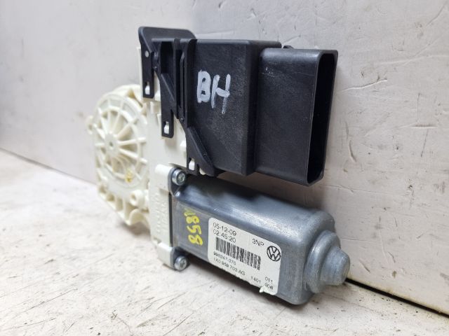 bontott VW GOLF V Bal hátsó Ablakemelő Motor