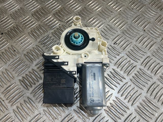 bontott VW GOLF V Bal hátsó Ablakemelő Motor