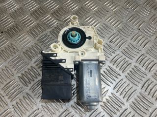 bontott VW GOLF V Bal hátsó Ablakemelő Motor