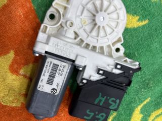 bontott VW GOLF V Bal hátsó Ablakemelő Motor