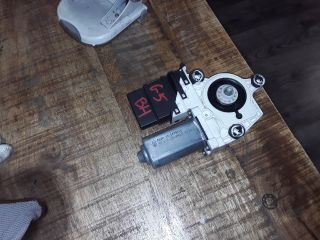 bontott VW GOLF V Bal hátsó Ablakemelő Motor