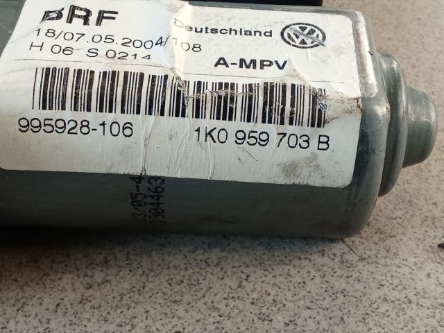 bontott VW GOLF V Bal hátsó Ablakemelő Motor